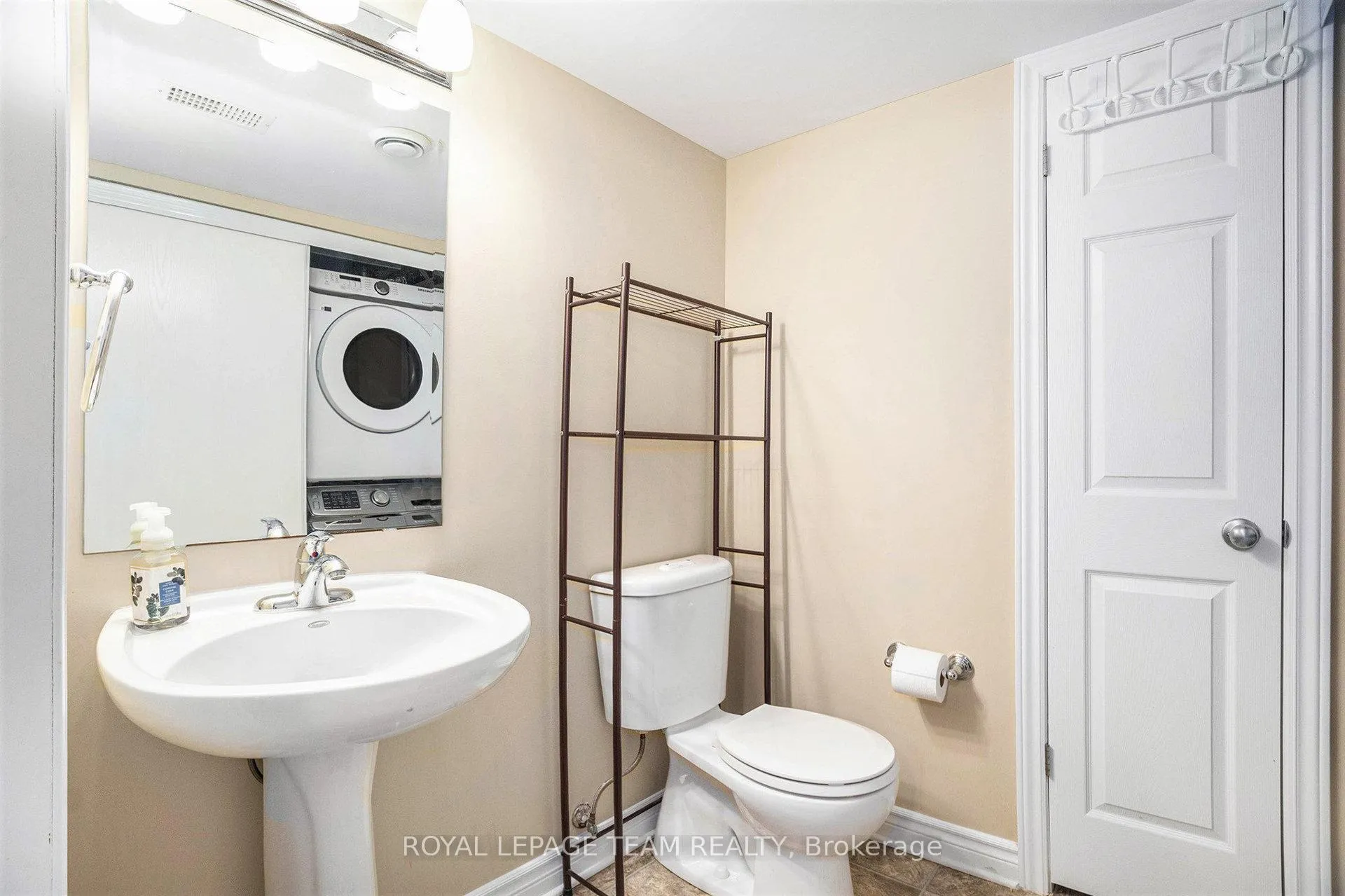 Photo 7 of Unit B, 283 Titanium Private, Ottawa, Convent Glen North — HOMEH