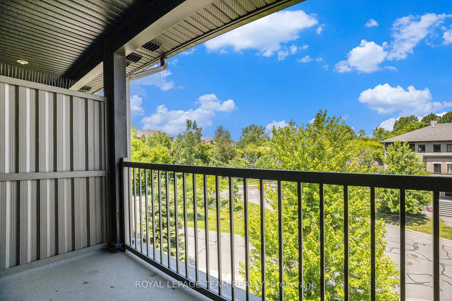 Photo 12 of Unit B, 283 Titanium Private, Ottawa, Convent Glen North — HOMEH