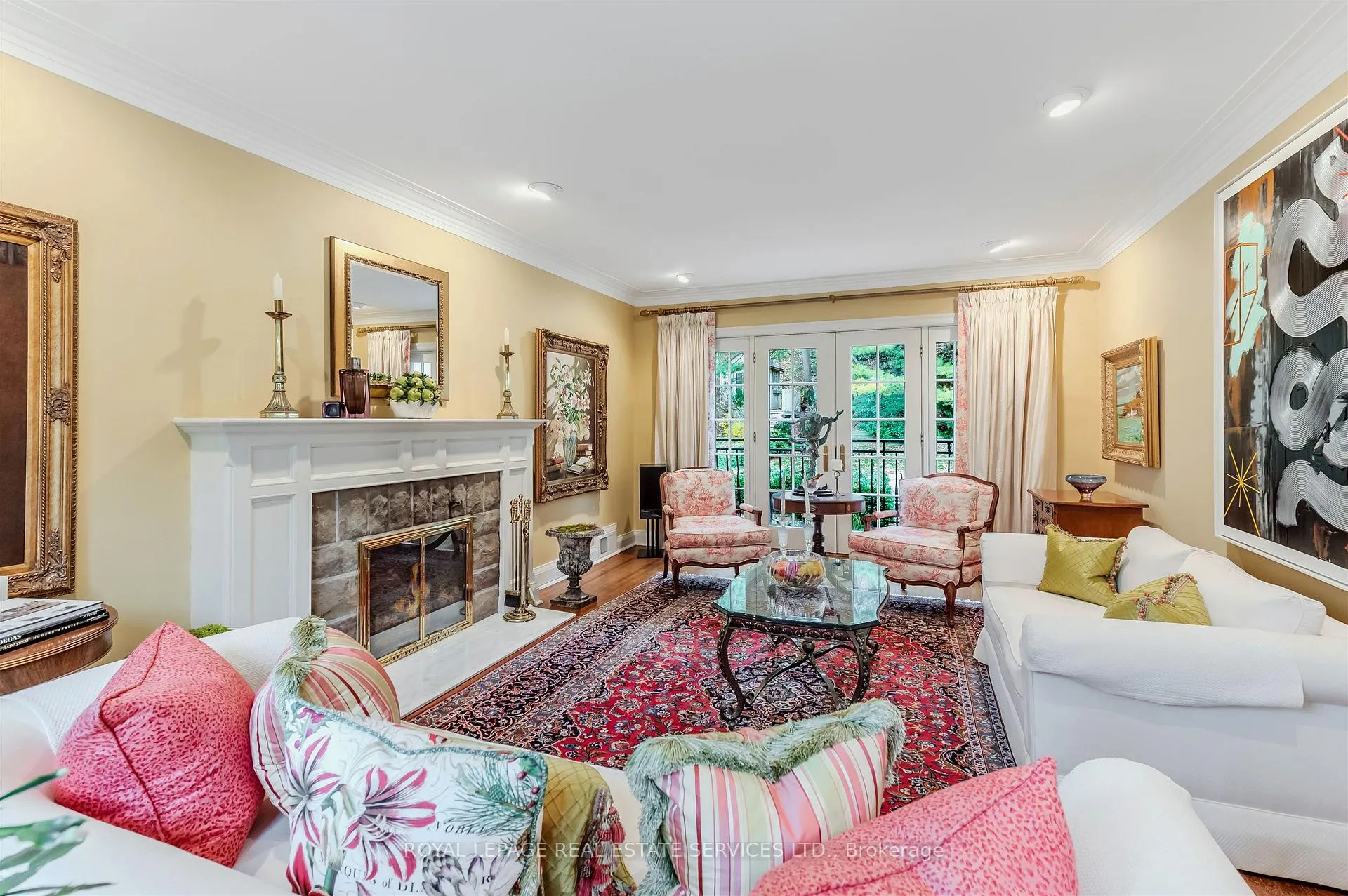 Photo 4 of 14 Riverside Crescent, Toronto, High Park-Swansea — HOMEH