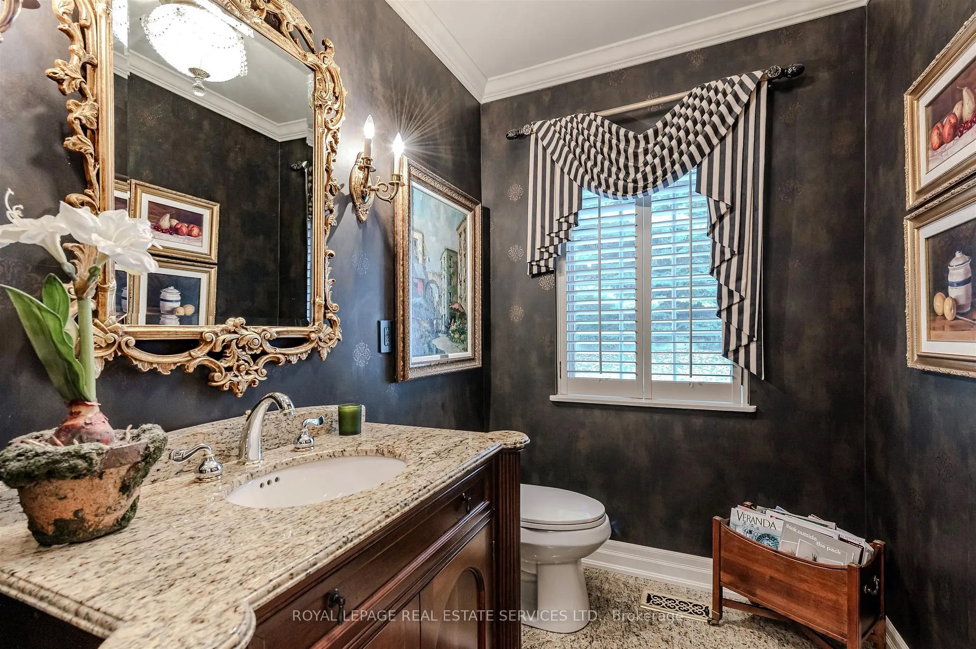 Photo 11 of 14 Riverside Crescent, Toronto, High Park-Swansea — HOMEH