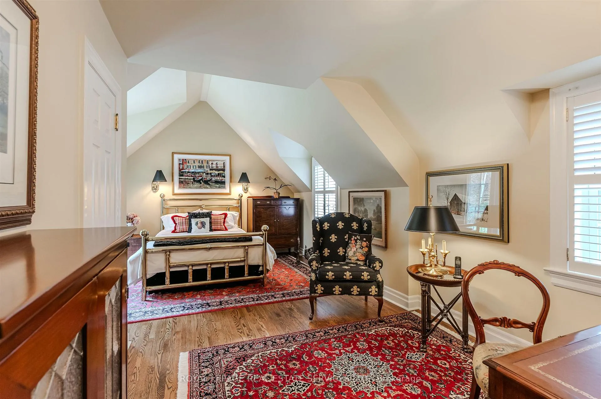 Photo 17 of 14 Riverside Crescent, Toronto, High Park-Swansea — HOMEH