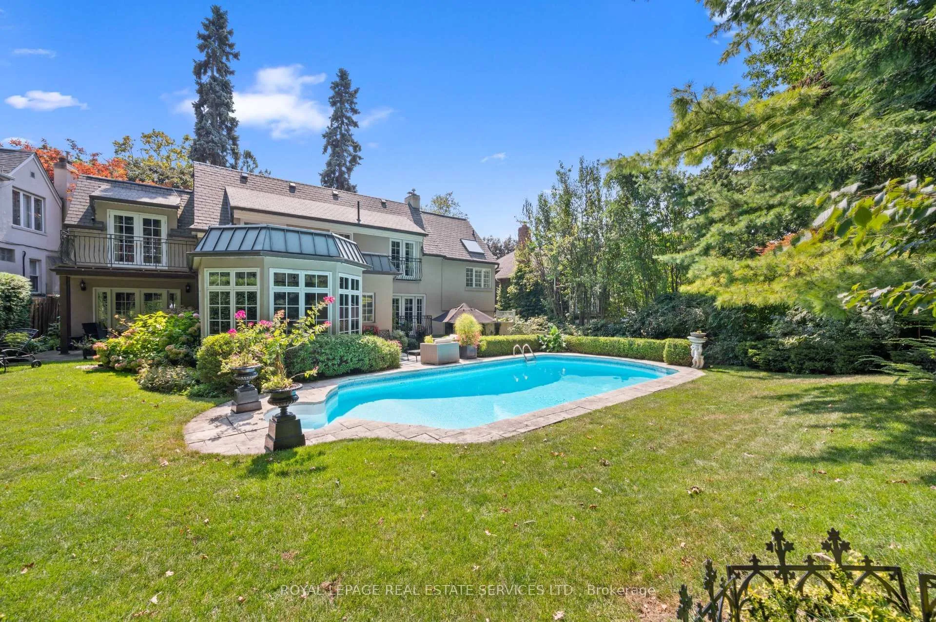 Photo 34 of 14 Riverside Crescent, Toronto, High Park-Swansea — HOMEH