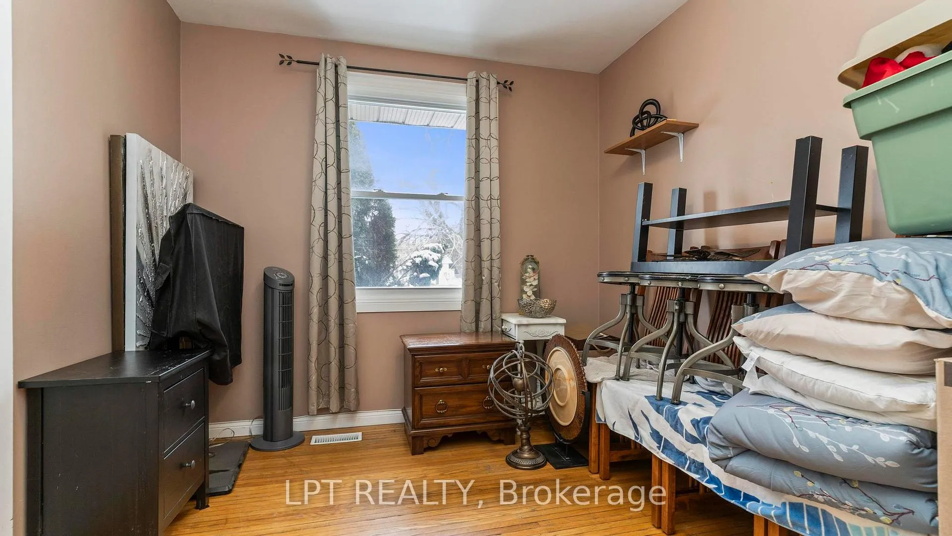Photo 18 of 631 Elm Street, St. Thomas — HOMEH