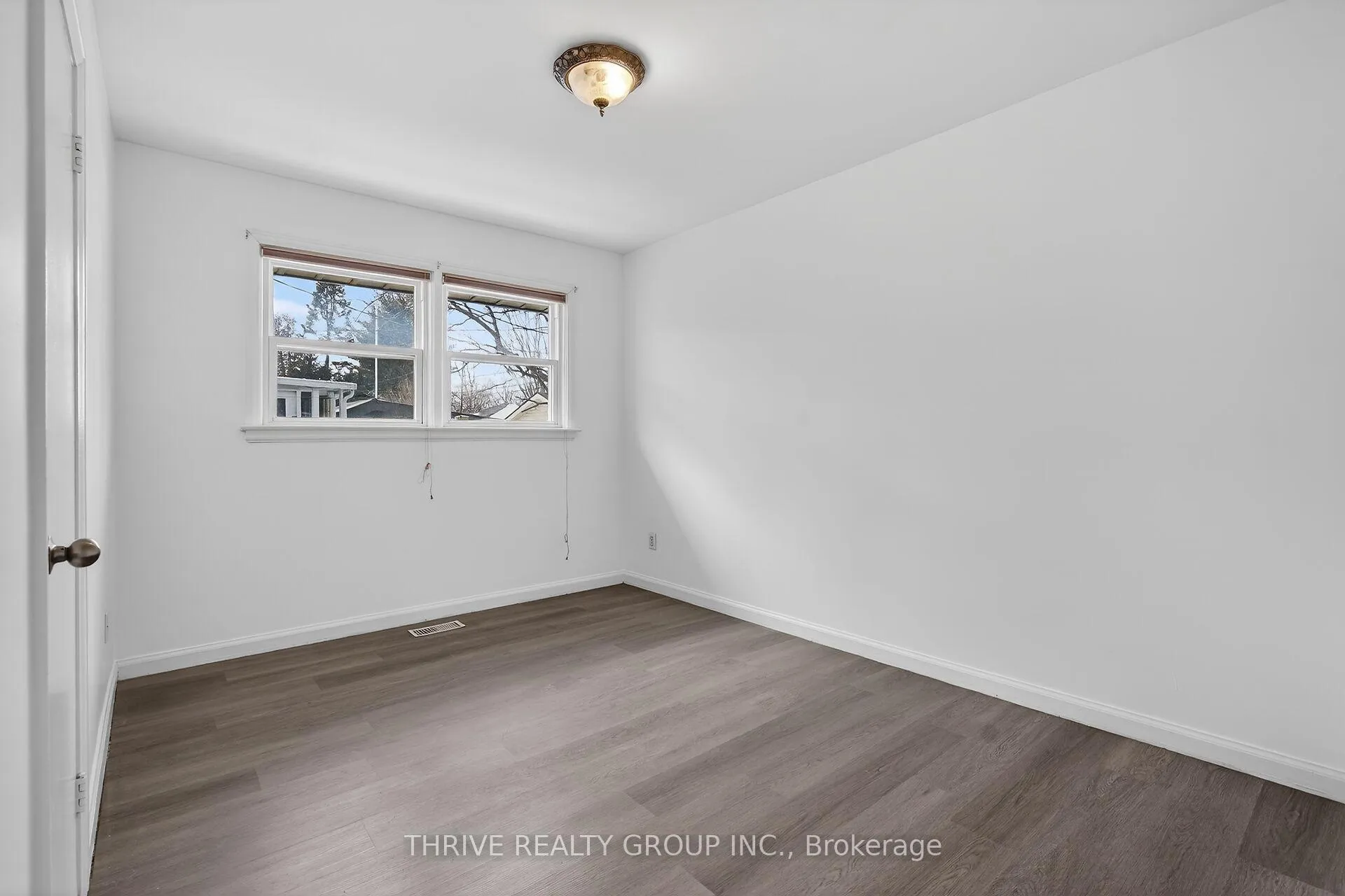 Photo 17 of 71 Jasper Crescent, London, East O — HOMEH