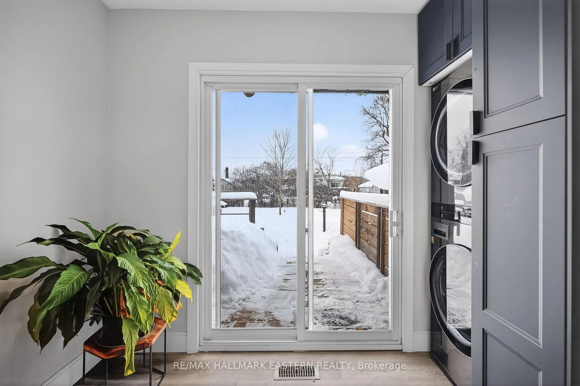 Photo 24 of 98 Arthur Avenue, Peterborough, Otonabee Ward 1 — HOMEH