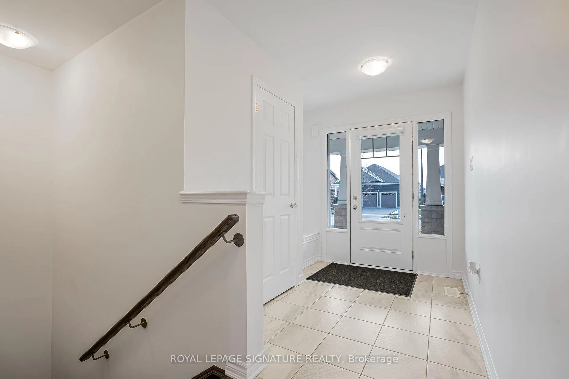 Photo 5 of 72 Chambery Street, Bracebridge, Macaulay — HOMEH