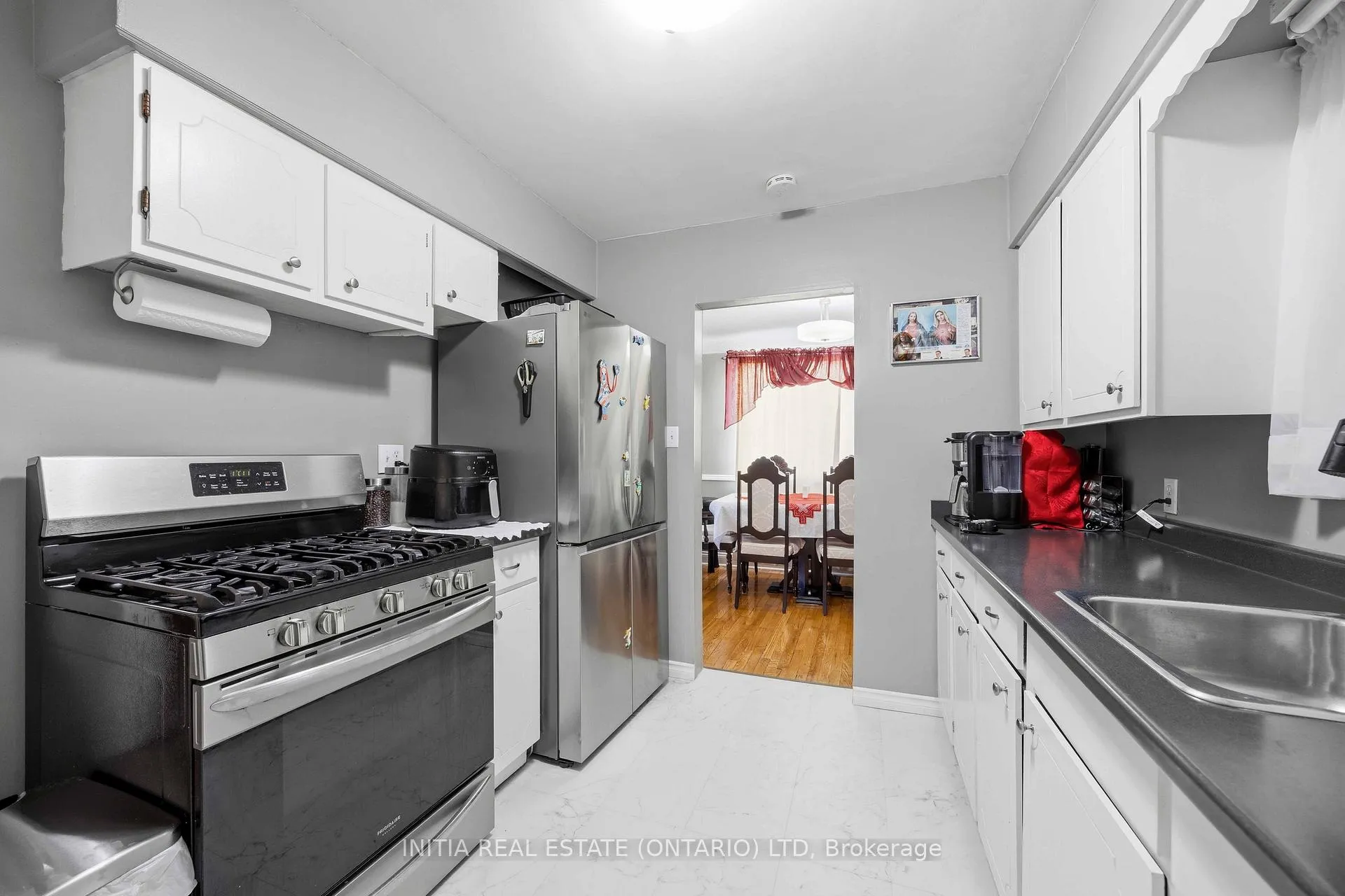 Photo 8 of 310 Conrad Street, Sarnia — HOMEH
