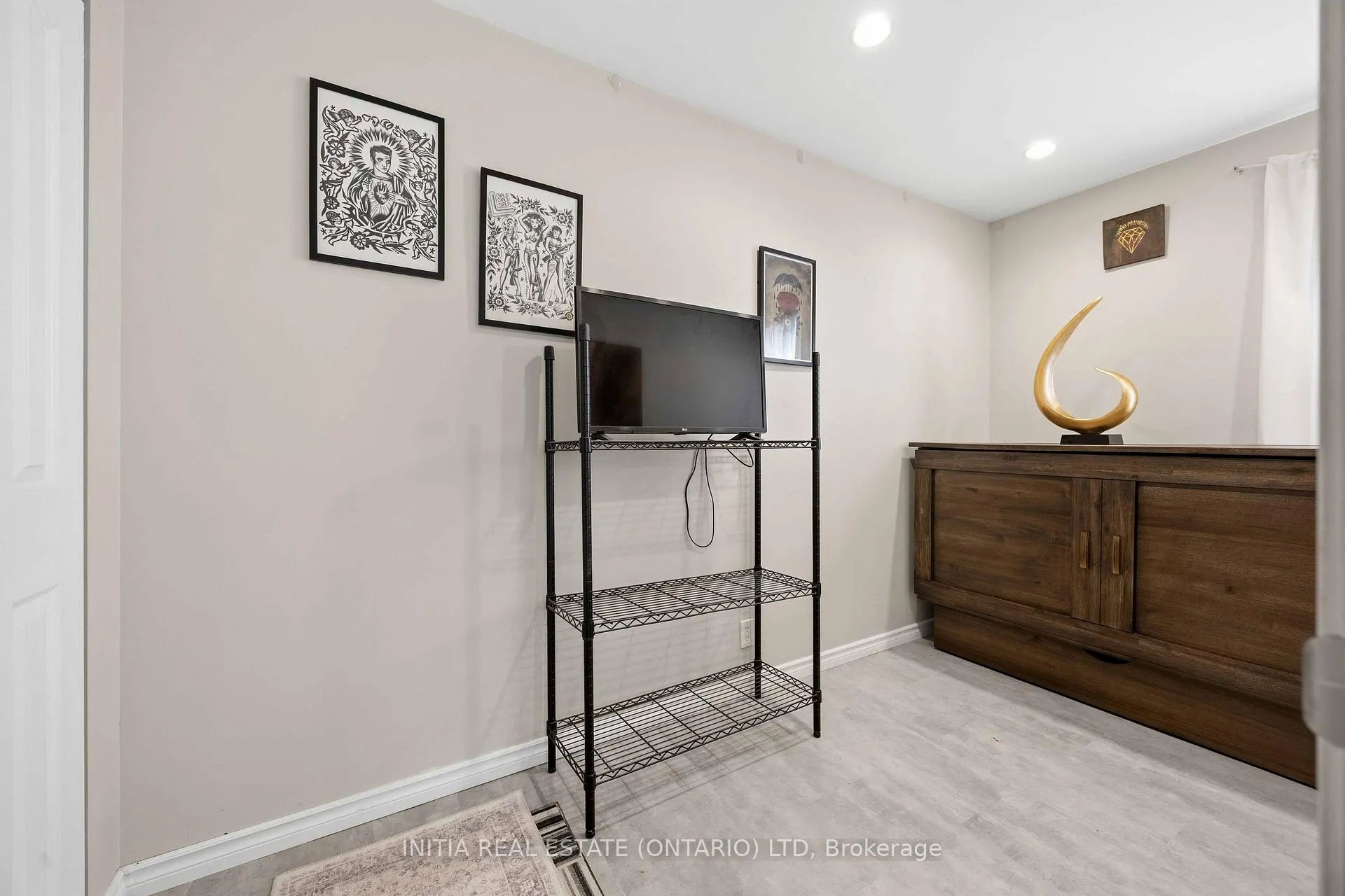 Photo 16 of 310 Conrad Street, Sarnia — HOMEH