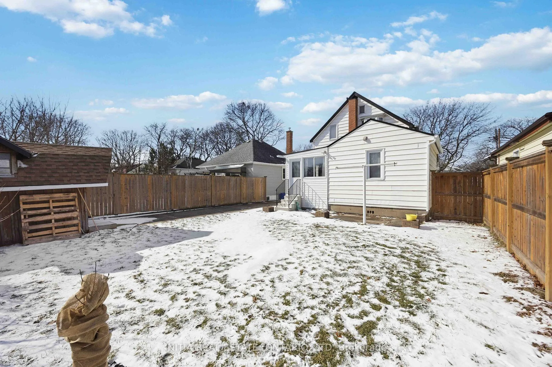 Photo 29 of 310 Conrad Street, Sarnia — HOMEH