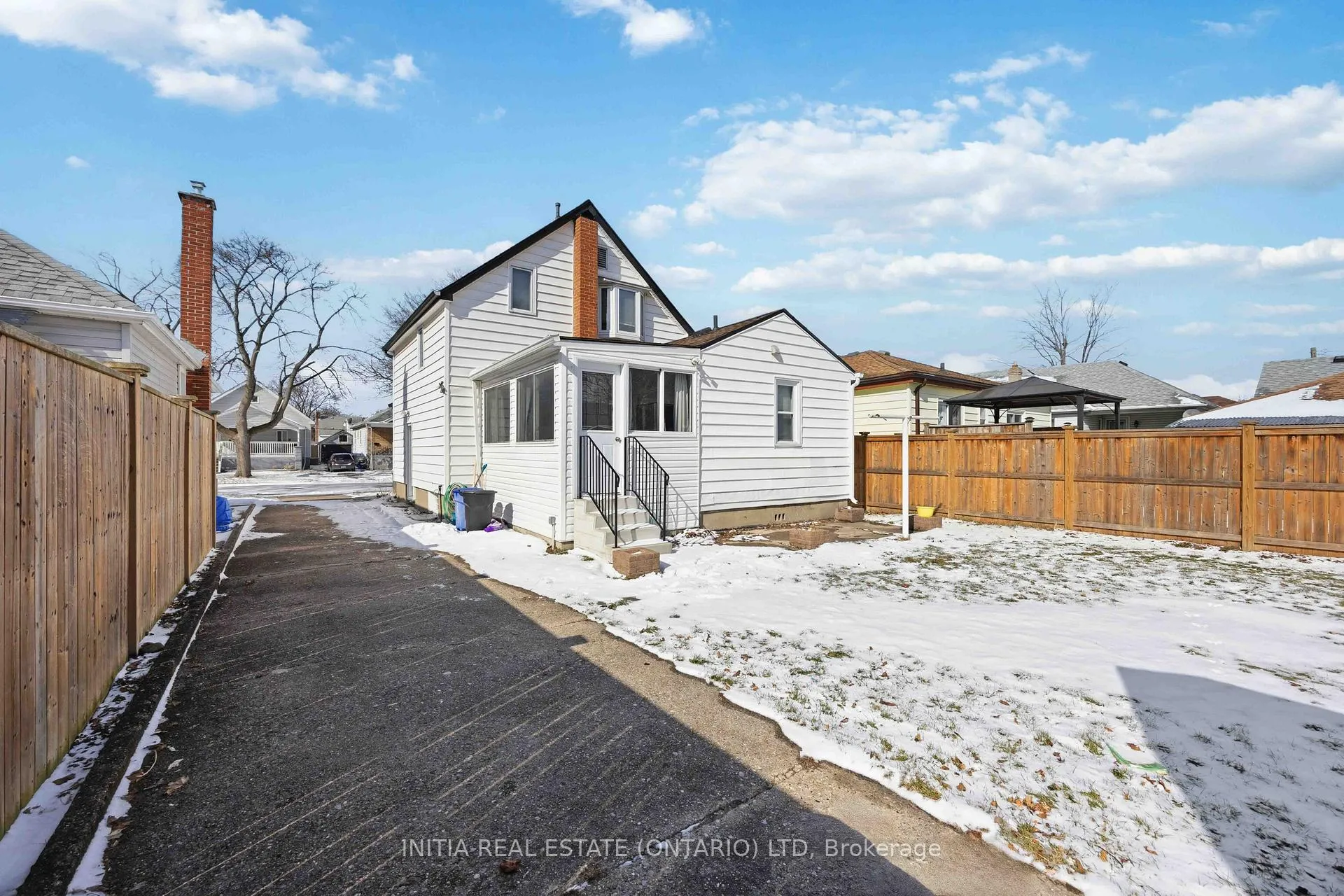 Photo 31 of 310 Conrad Street, Sarnia — HOMEH