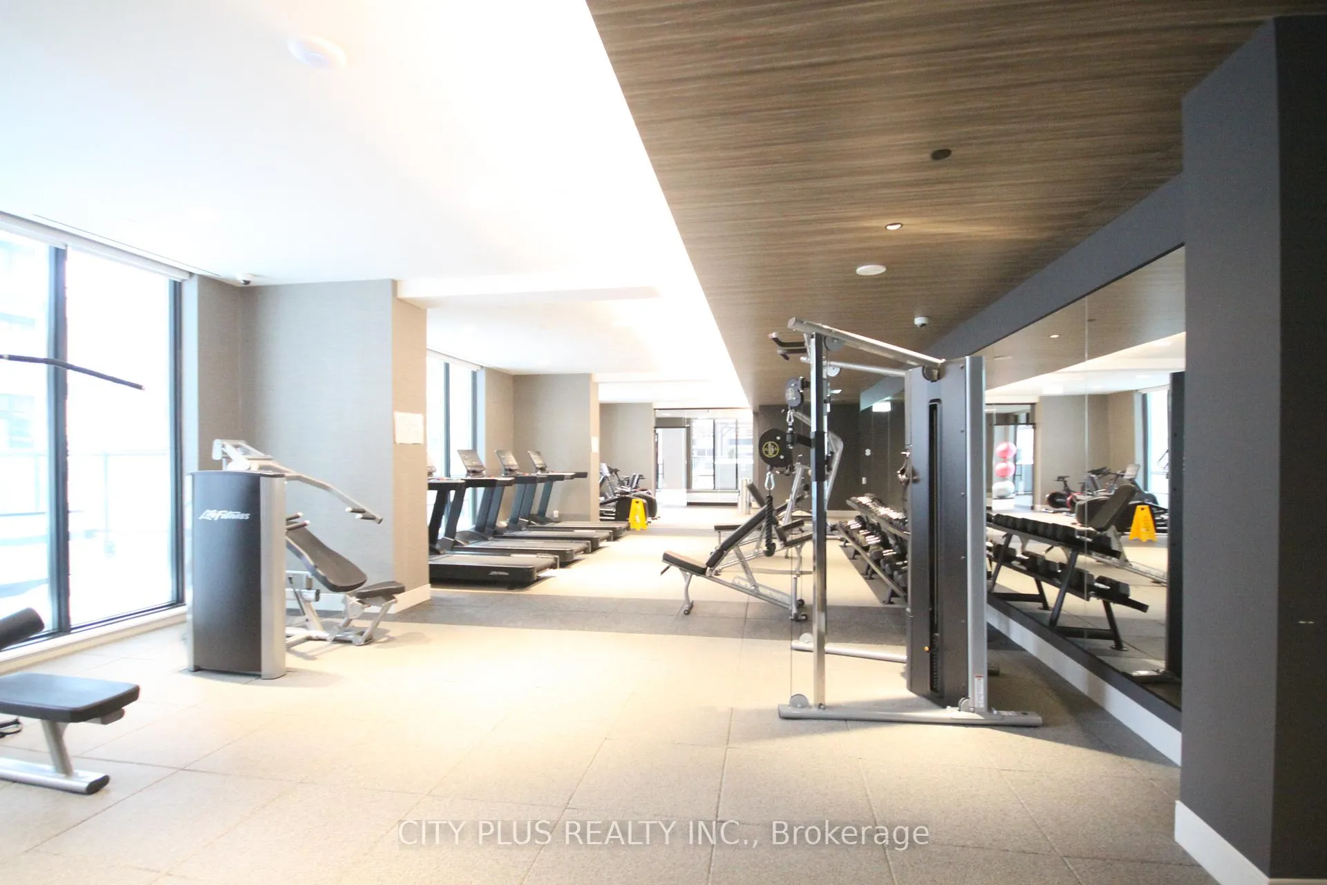 Photo 7 of Unit 2304, 65 Broadway Avenue, Toronto, Mount Pleasant West — HOMEH