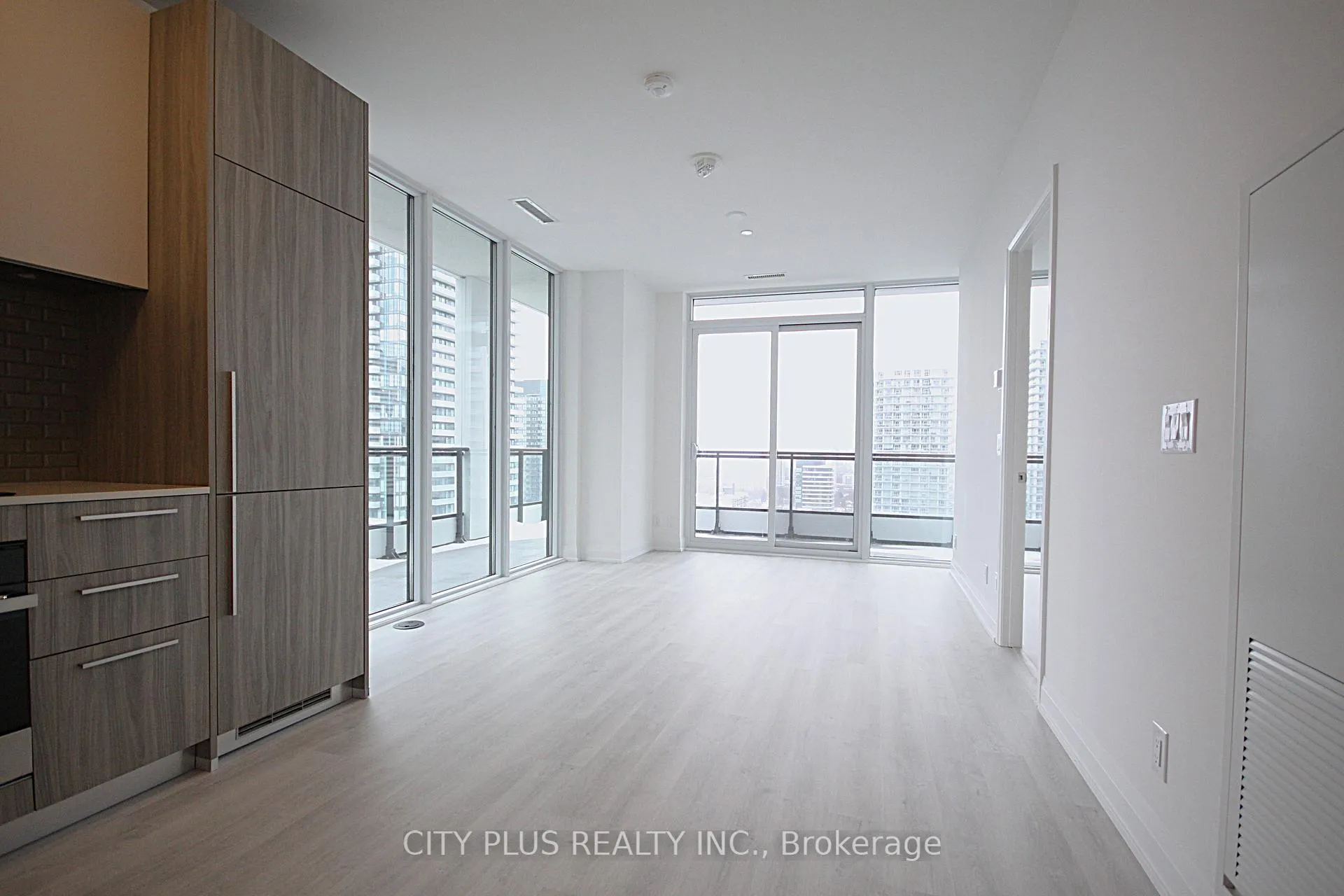 Photo 10 of Unit 2304, 65 Broadway Avenue, Toronto, Mount Pleasant West — HOMEH