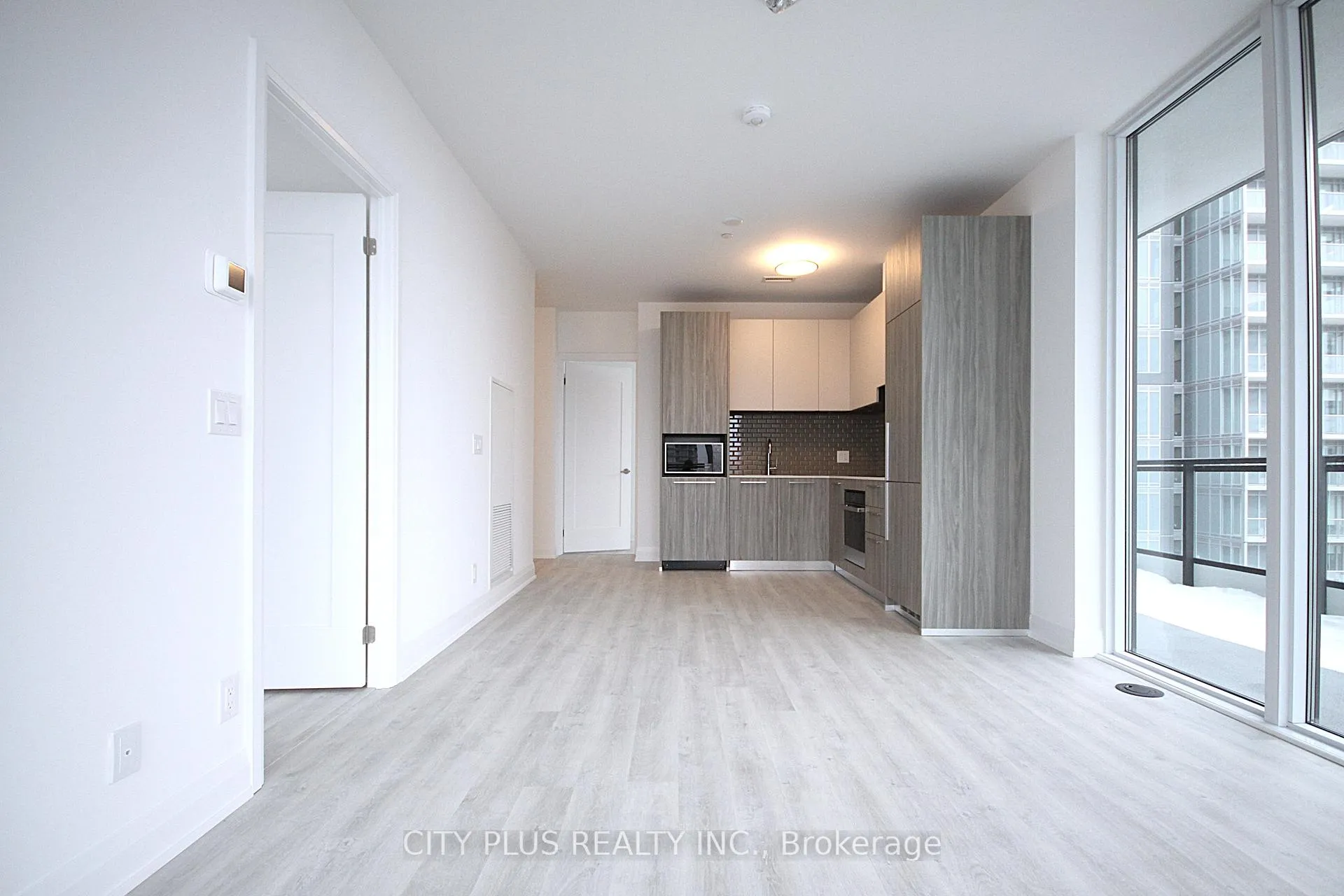 Photo 11 of Unit 2304, 65 Broadway Avenue, Toronto, Mount Pleasant West — HOMEH