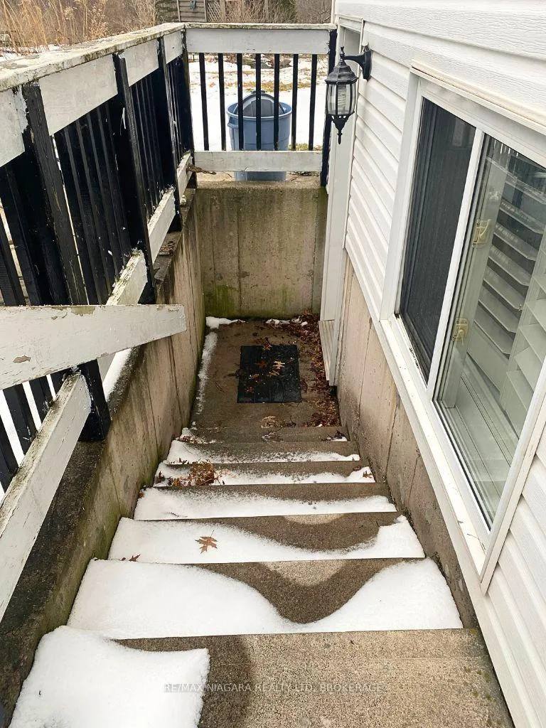 Photo 2 of Unit Lower, 355 Draper's Street, Welland, Prince Charles — HOMEH