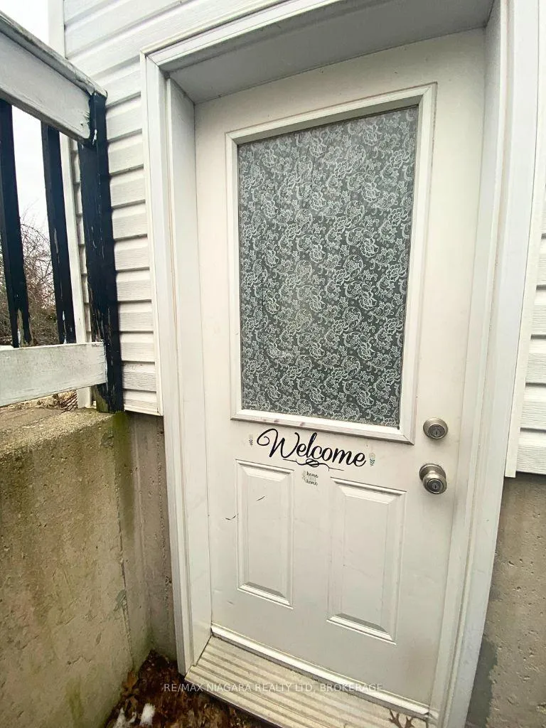 Photo 3 of Unit Lower, 355 Draper's Street, Welland, Prince Charles — HOMEH