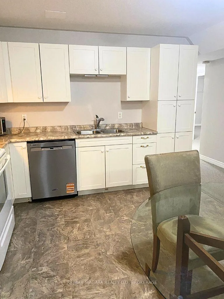 Photo 5 of Unit Lower, 355 Draper's Street, Welland, Prince Charles — HOMEH