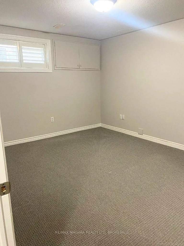 Photo 14 of Unit Lower, 355 Draper's Street, Welland, Prince Charles — HOMEH
