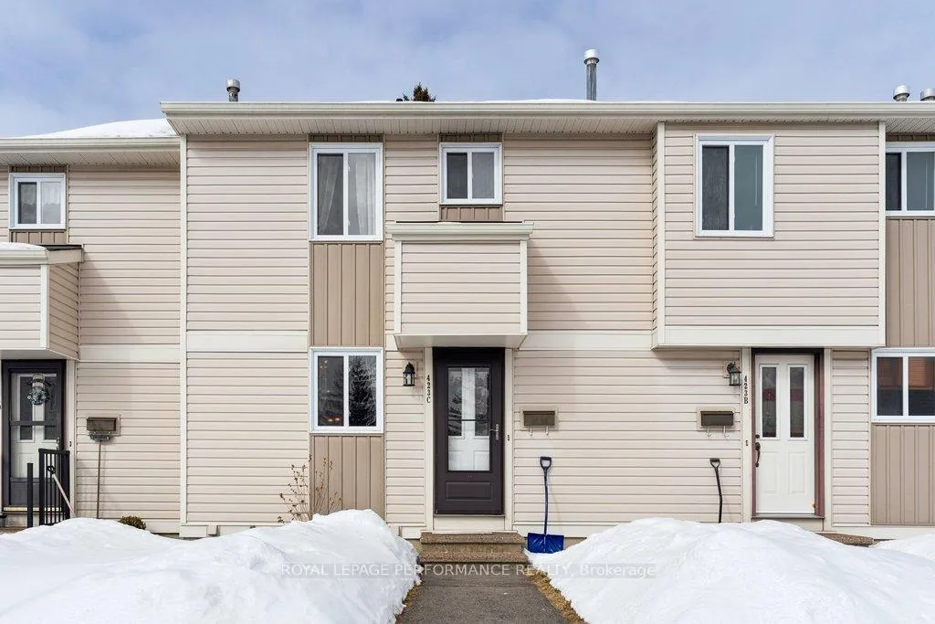 Photo 1 of Unit 48, 423C Woodfield Drive, Ottawa, Tanglewood — HOMEH