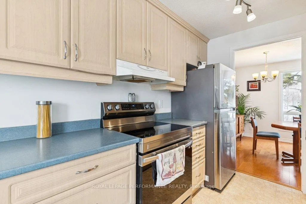 Photo 9 of Unit 48, 423C Woodfield Drive, Ottawa, Tanglewood — HOMEH