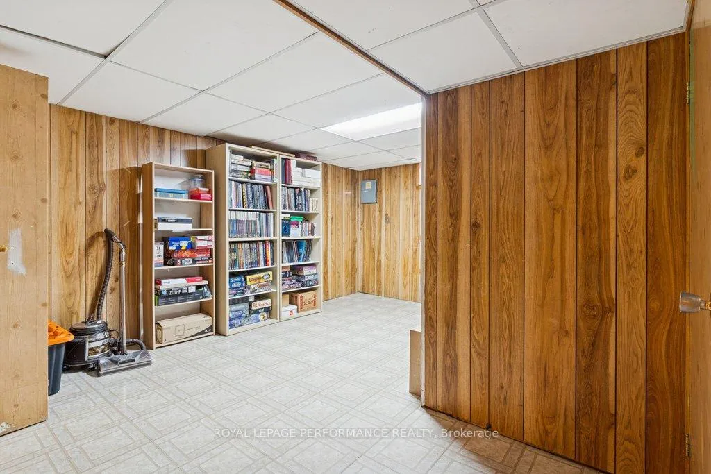 Photo 33 of Unit 48, 423C Woodfield Drive, Ottawa, Tanglewood — HOMEH
