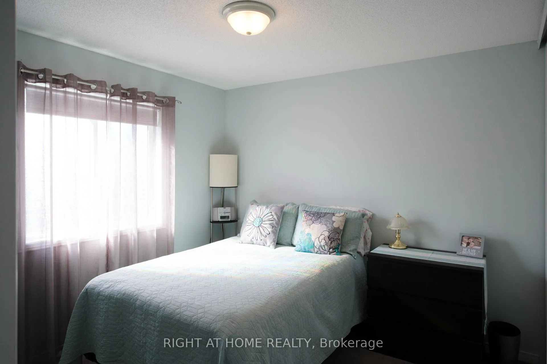 Photo 12 of 23 Fairview Crescent, Arnprior — HOMEH