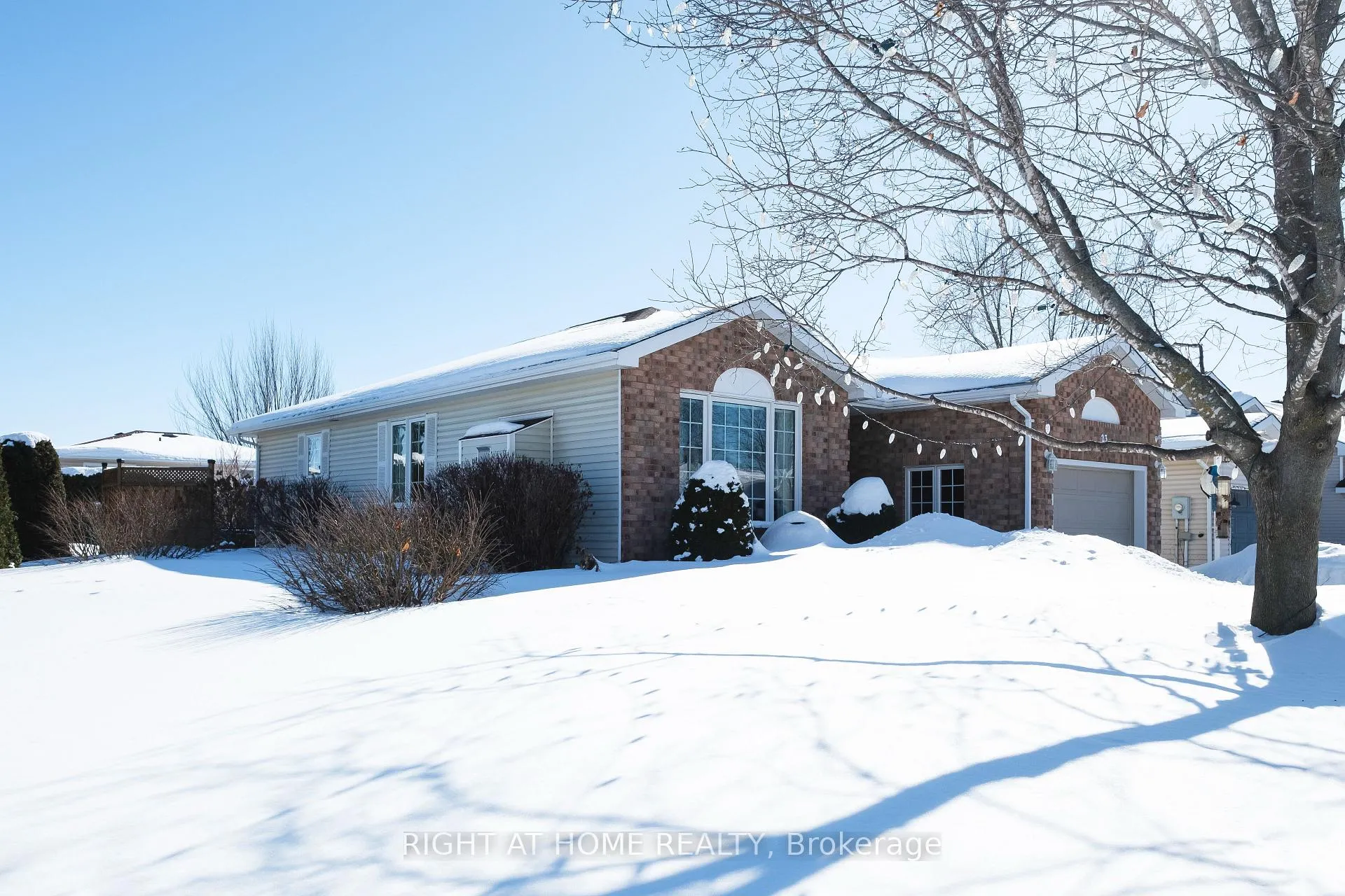 Photo 24 of 23 Fairview Crescent, Arnprior — HOMEH
