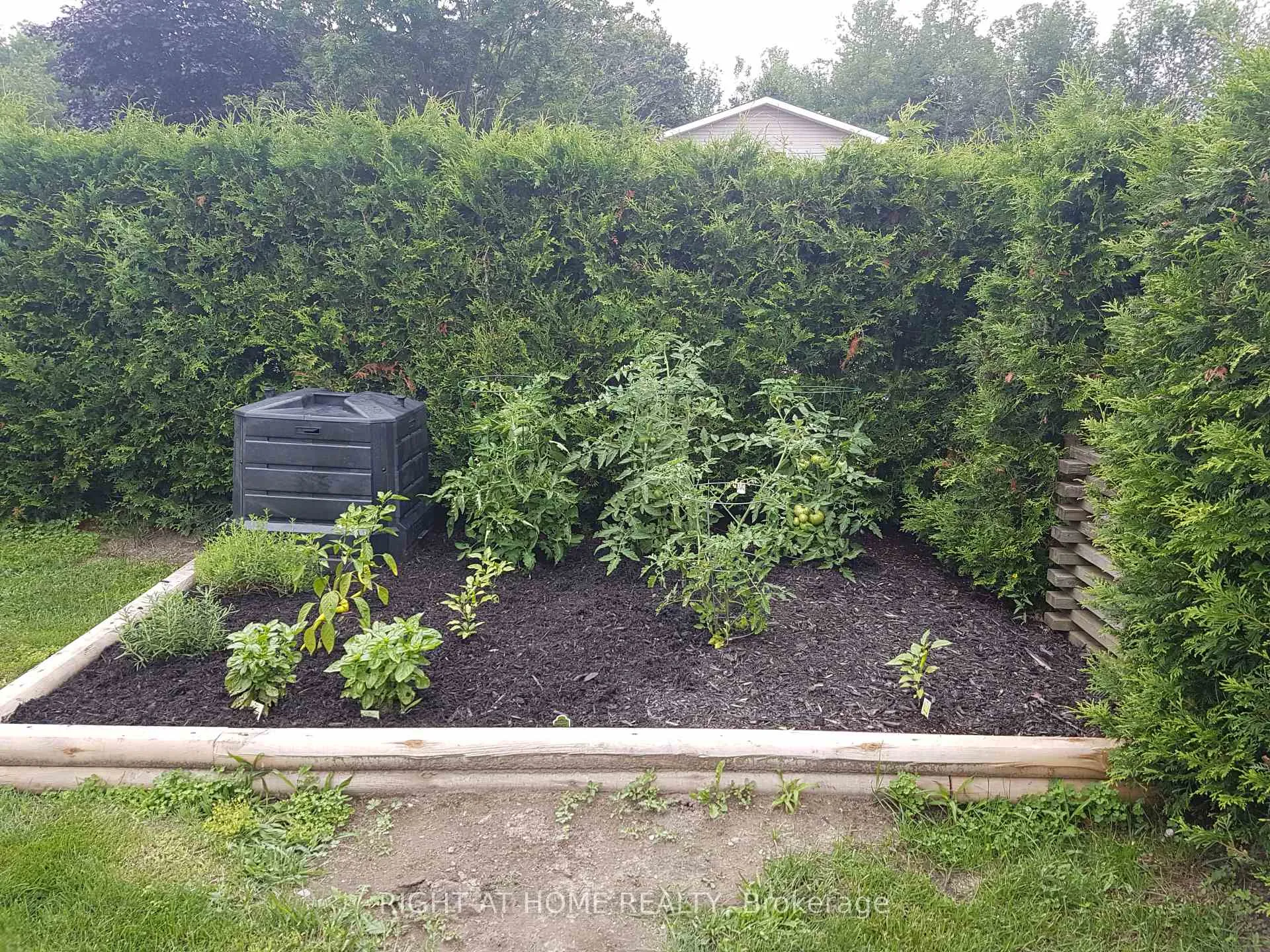 Photo 25 of 23 Fairview Crescent, Arnprior — HOMEH