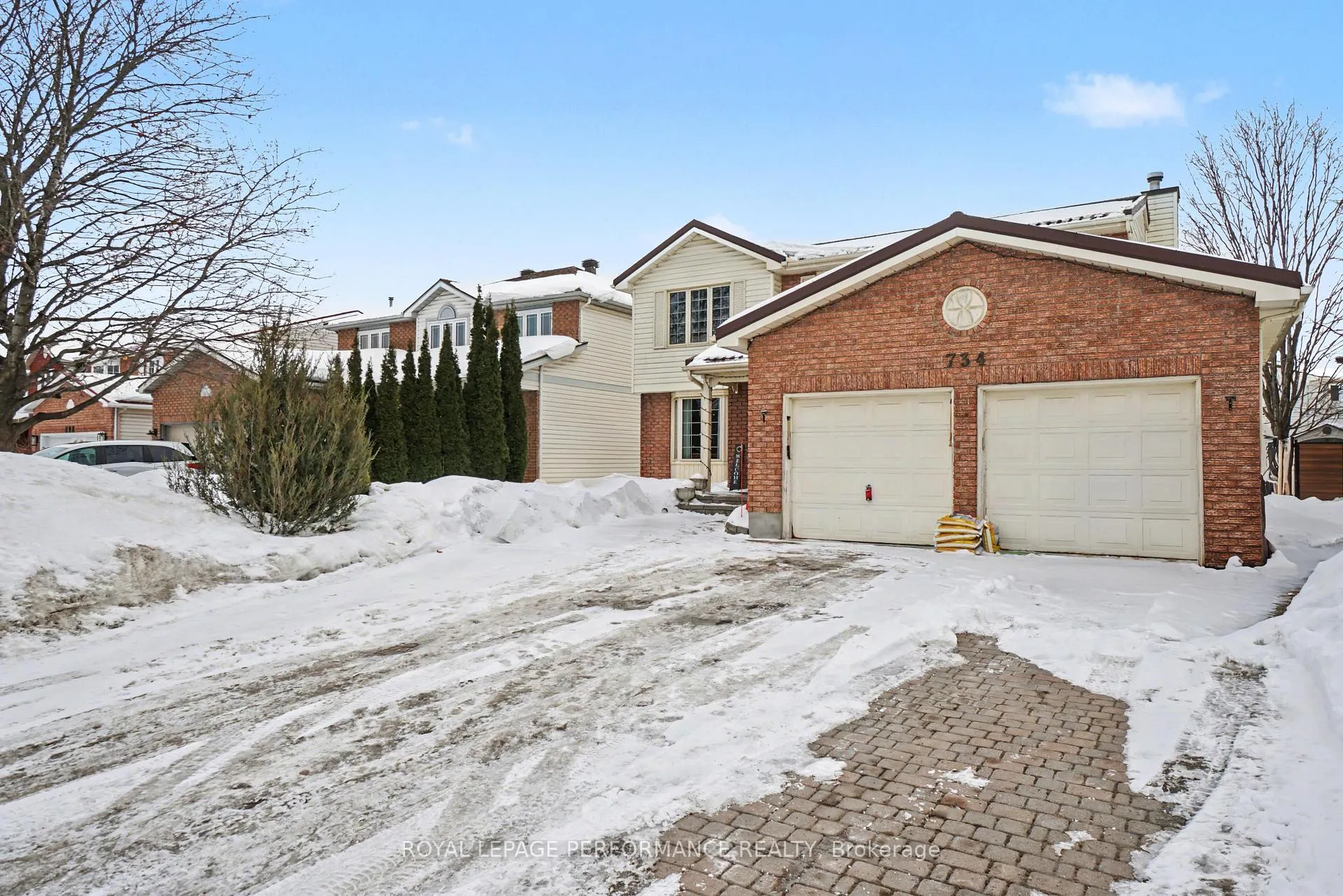 Photo 3 of 734 Merkley Drive, Ottawa, Fallingbrook/Pineridge — HOMEH