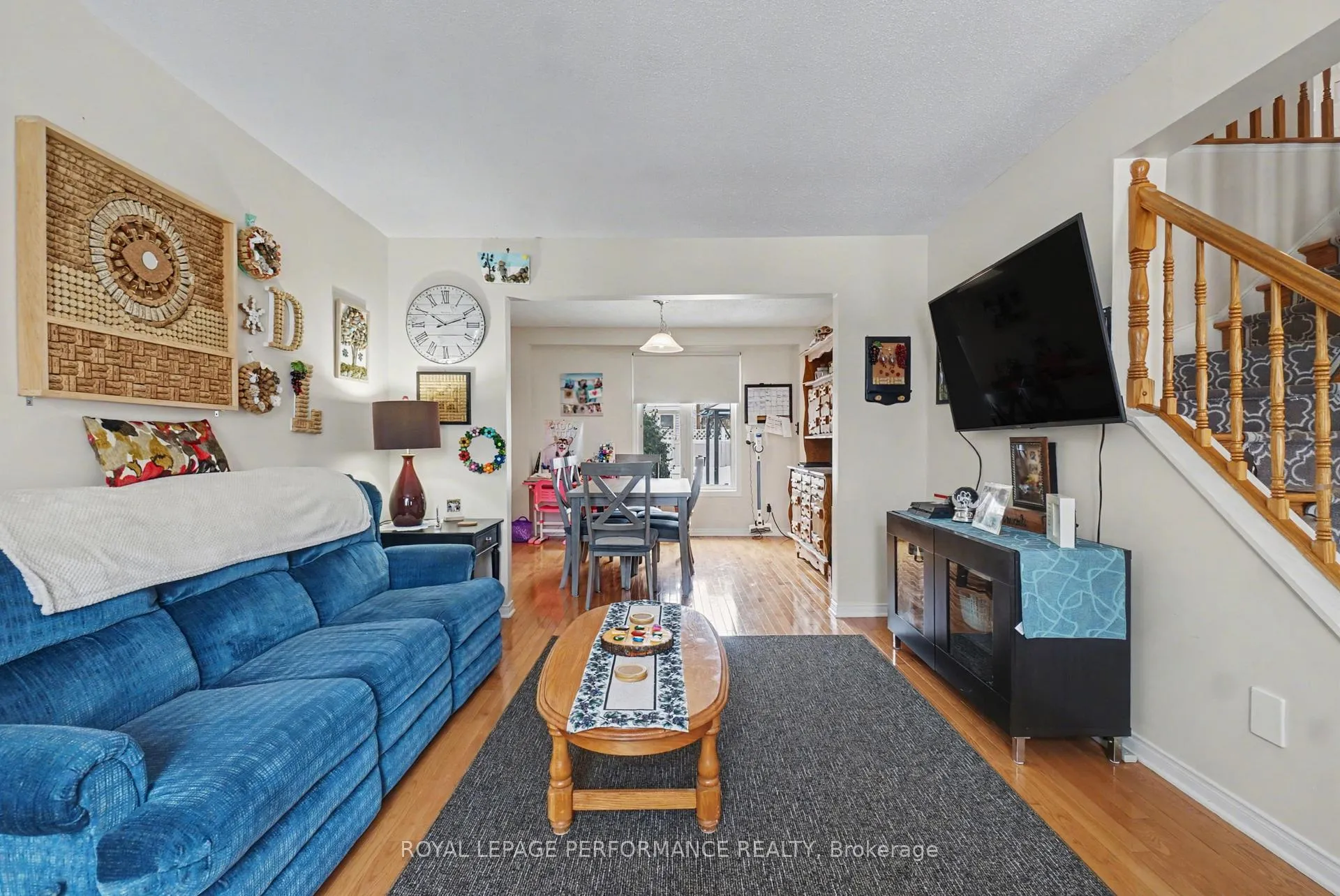 Photo 8 of 734 Merkley Drive, Ottawa, Fallingbrook/Pineridge — HOMEH