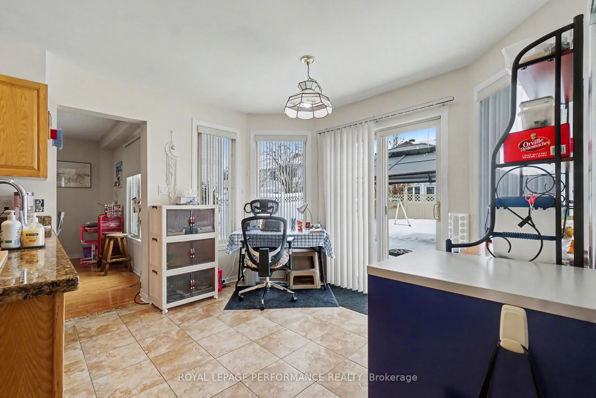 Photo 16 of 734 Merkley Drive, Ottawa, Fallingbrook/Pineridge — HOMEH
