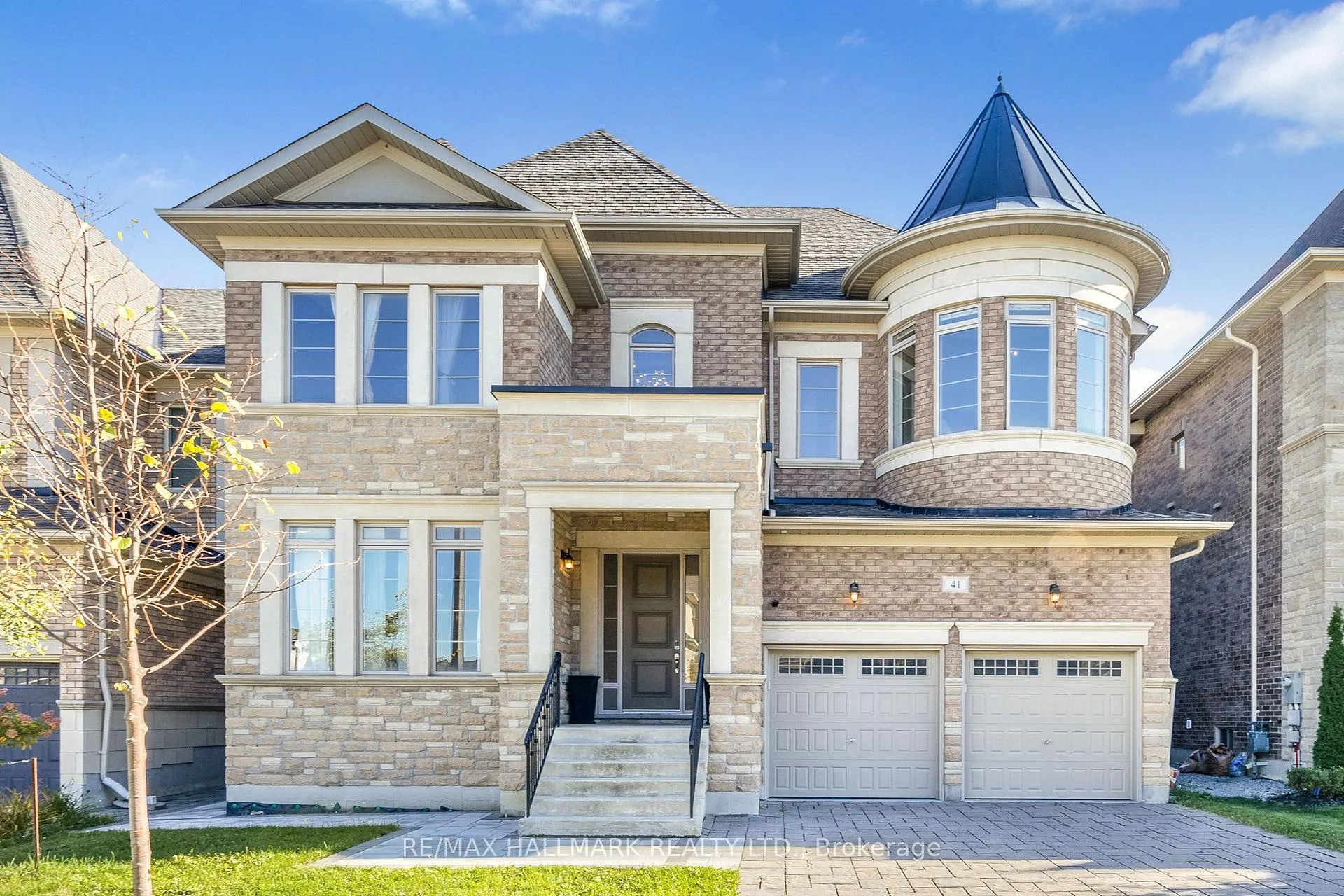 Photo 2 of 41 Glen Abbey Trail, Vaughan, Kleinburg — HOMEH
