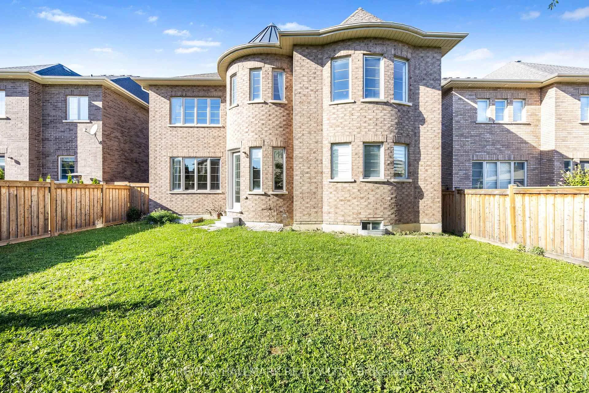 Photo 30 of 41 Glen Abbey Trail, Vaughan, Kleinburg — HOMEH