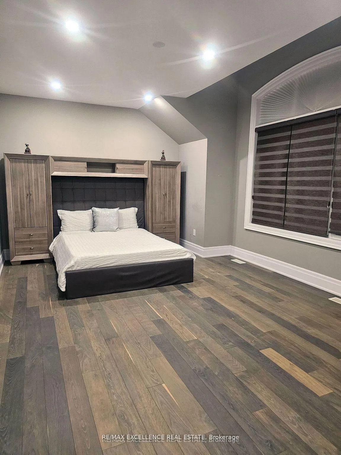 Photo 13 of 95 Gordon Randle Drive, Brampton, Toronto Gore Rural Estate — HOMEH