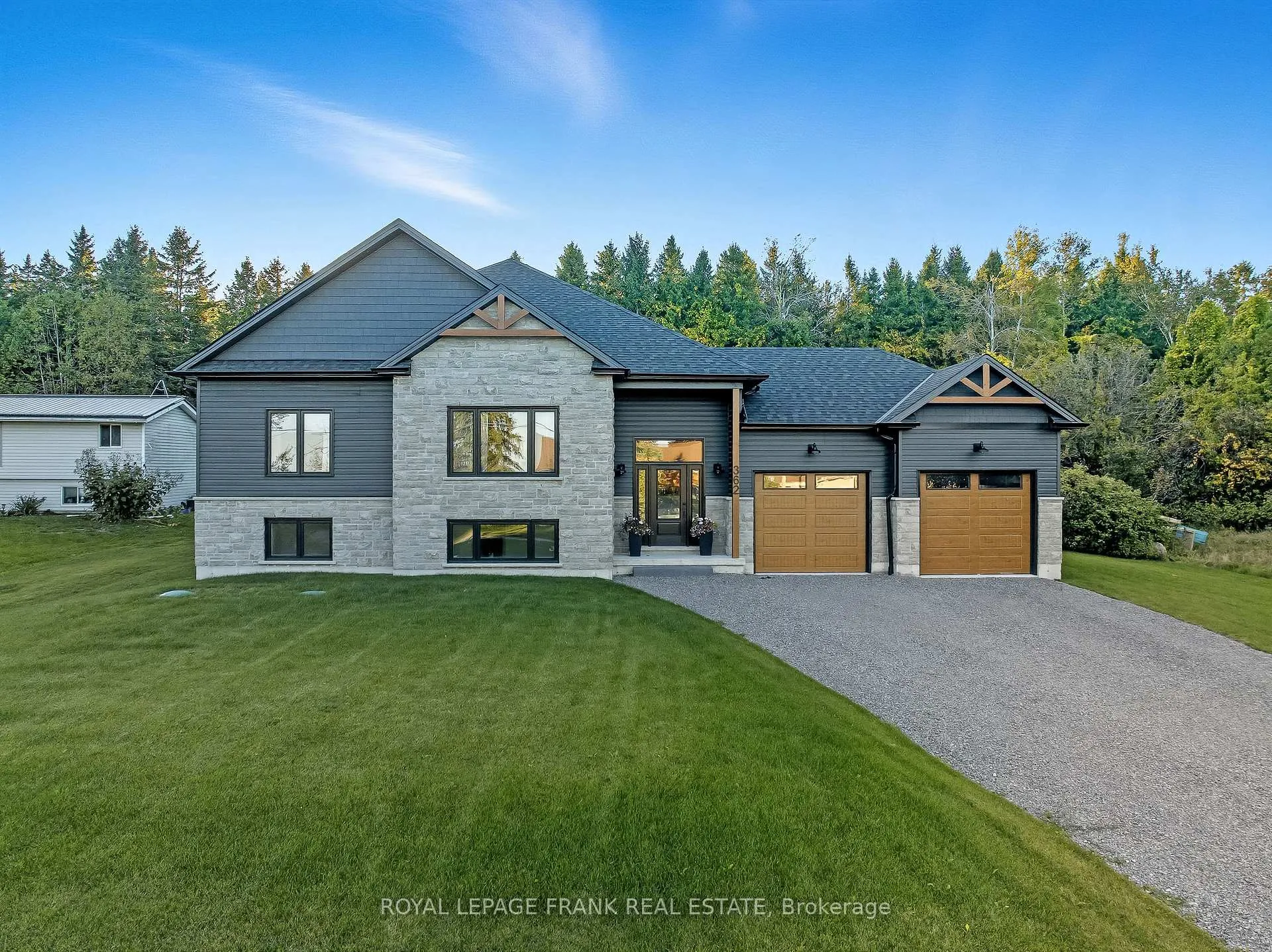 Photo 1 of 362 Carnegie Beach Road, Scugog, Port Perry — HOMEH