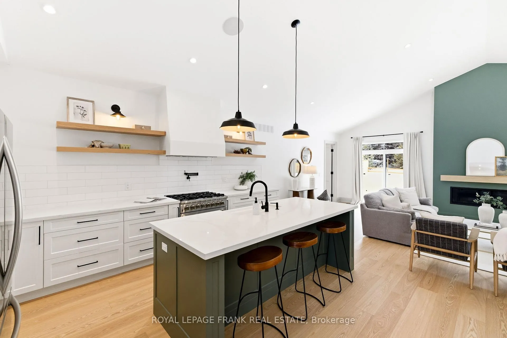 Photo 10 of 362 Carnegie Beach Road, Scugog, Port Perry — HOMEH