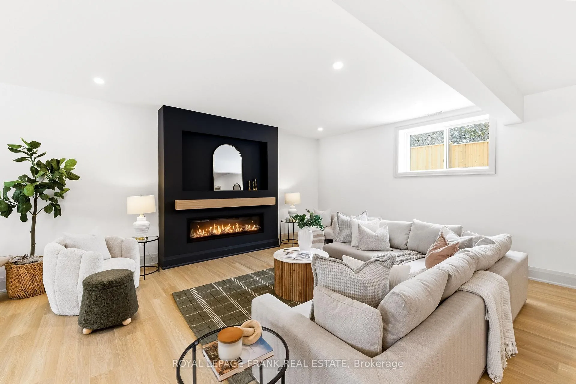 Photo 24 of 362 Carnegie Beach Road, Scugog, Port Perry — HOMEH