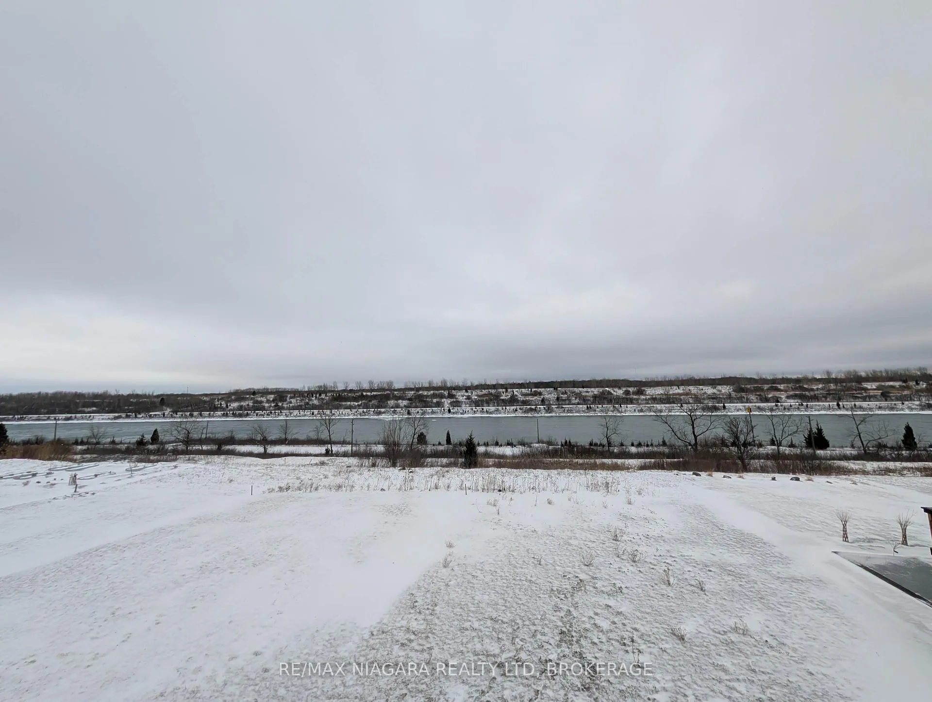 Photo 38 of 10 Shoreview Drive, Welland, Hwy 406/Welland — HOMEH