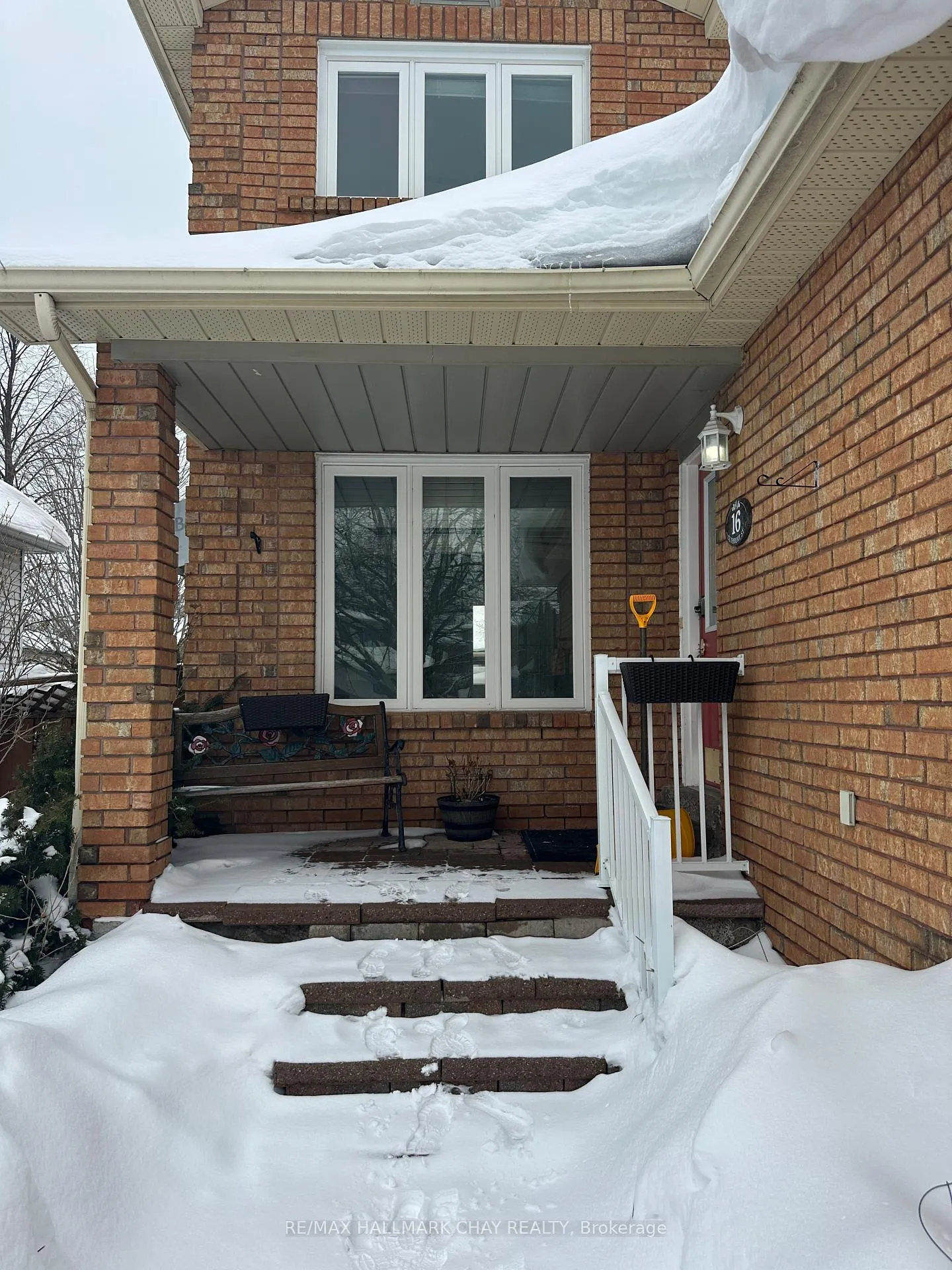 Photo 2 of UPPER - 16 Cuthbert Street, Barrie, Ardagh — HOMEH