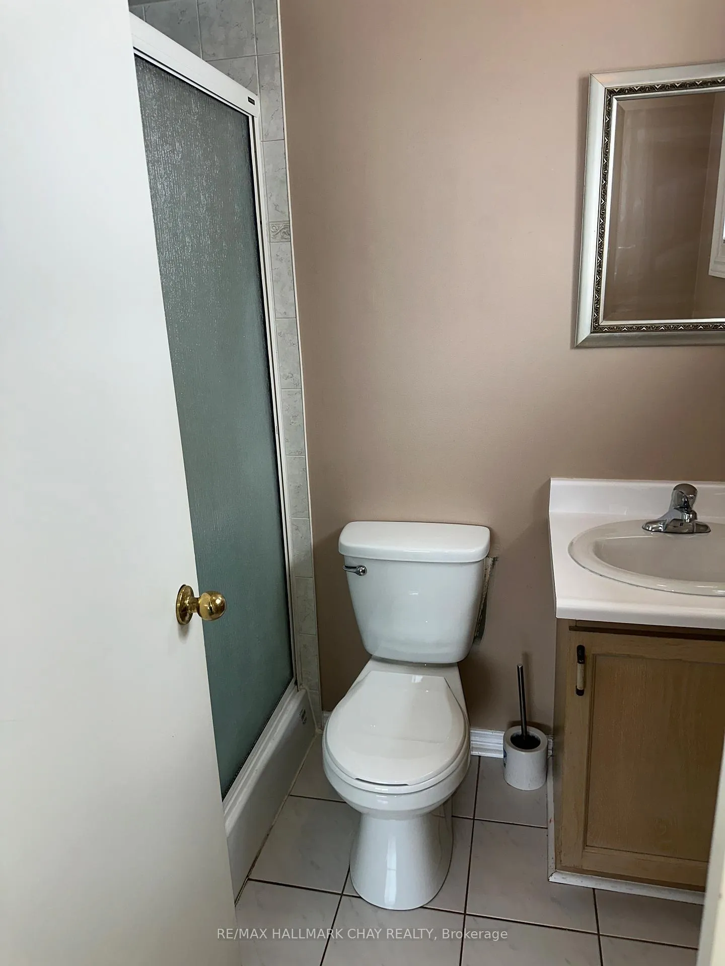 Photo 14 of UPPER - 16 Cuthbert Street, Barrie, Ardagh — HOMEH