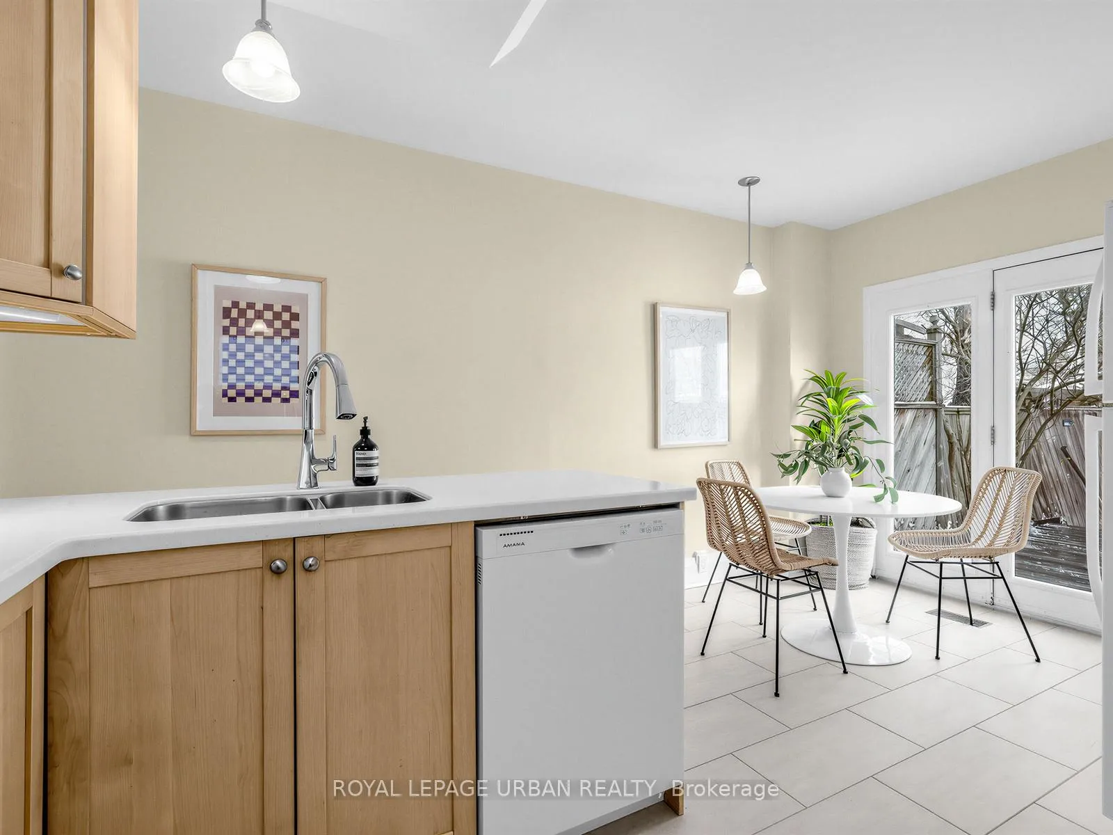 Photo 11 of 251 Cedarvale Avenue, Toronto, Woodbine-Lumsden — HOMEH
