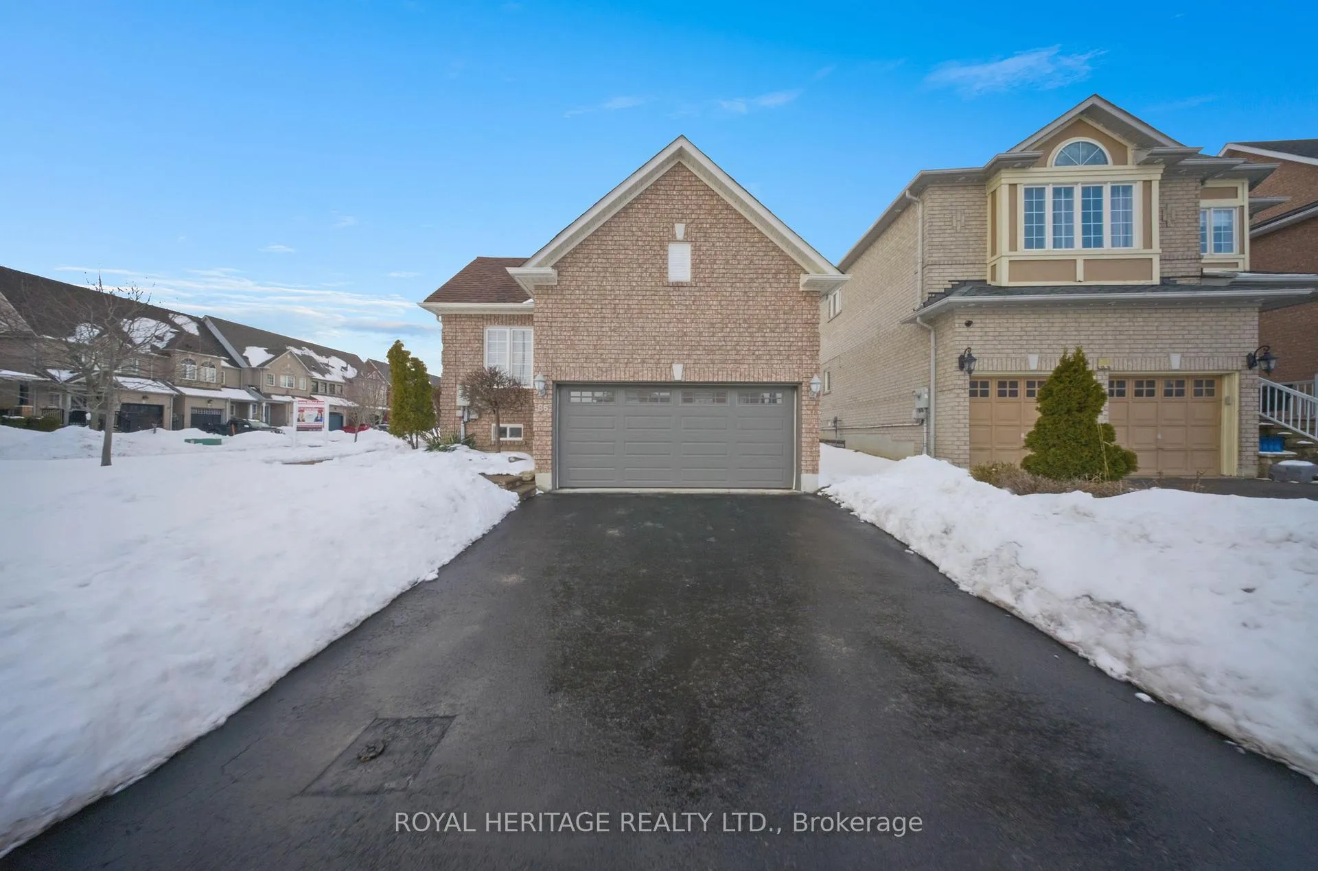 Photo 2 of 86 Root Crescent, Ajax, Northwest Ajax — HOMEH