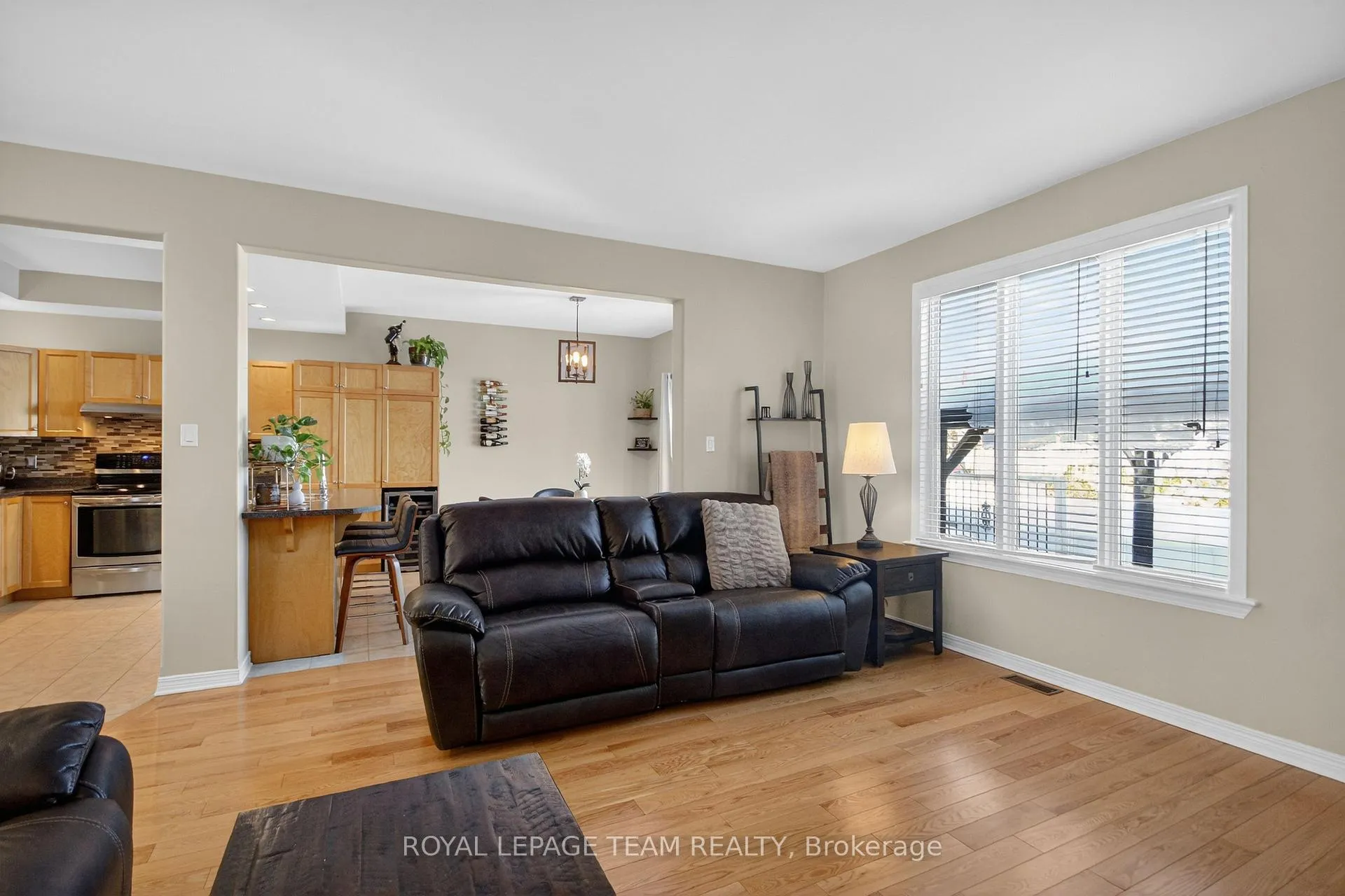 Photo 11 of 6291 Ottawa Street W, Ottawa, Richmond — HOMEH