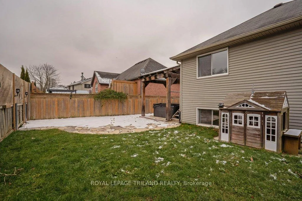 Photo 4 of 307 Frances Street, Central Elgin, Rural Central Elgin — HOMEH