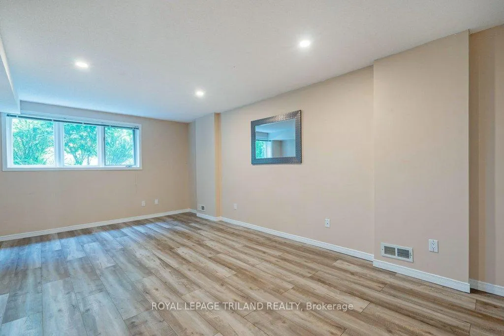 Photo 27 of 307 Frances Street, Central Elgin, Rural Central Elgin — HOMEH