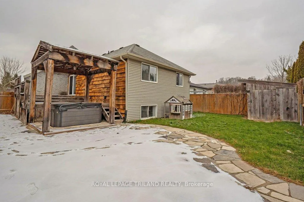 Photo 37 of 307 Frances Street, Central Elgin, Rural Central Elgin — HOMEH