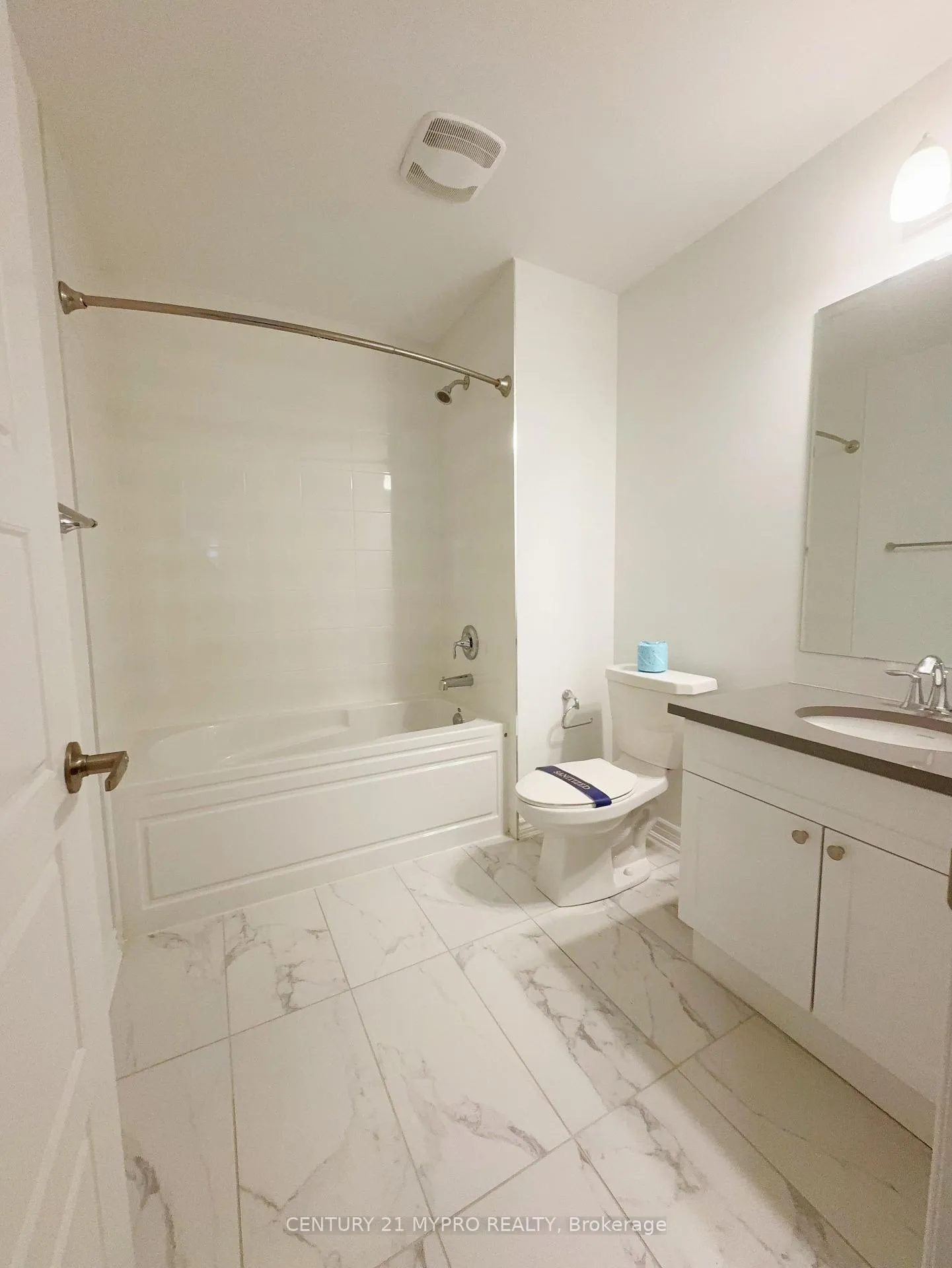 Photo 9 of 69 Avani Avenue, Markham, Rural Markham — HOMEH