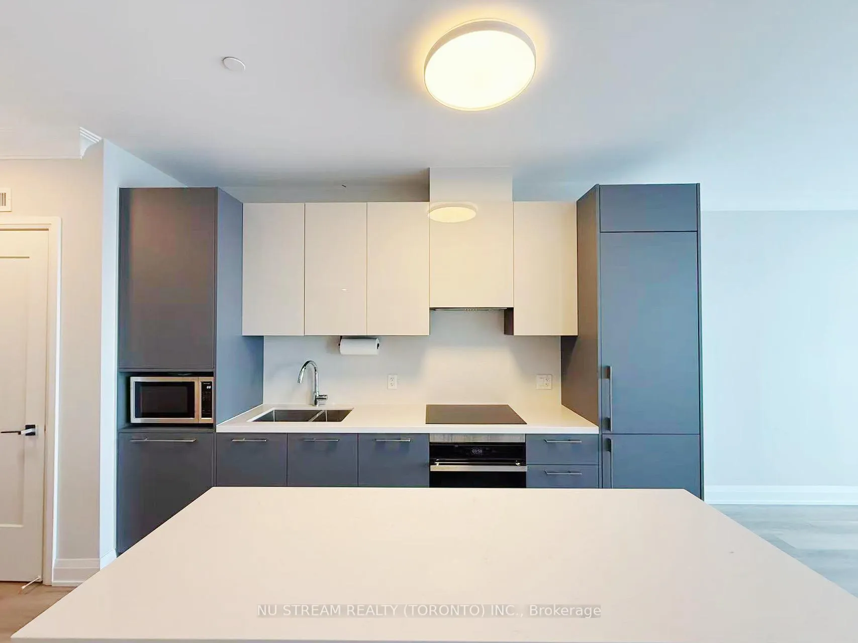 Photo 3 of Unit 4608, 8 Water Walk Drive, Markham, Unionville — HOMEH