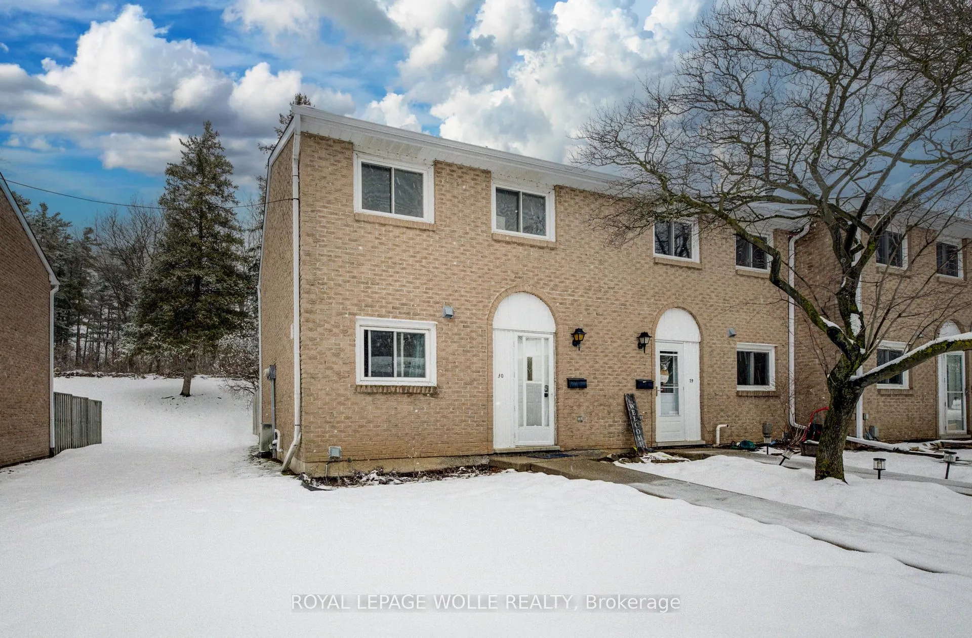 Photo 2 of Unit 30, 206 Green Valley Drive, Kitchener — HOMEH