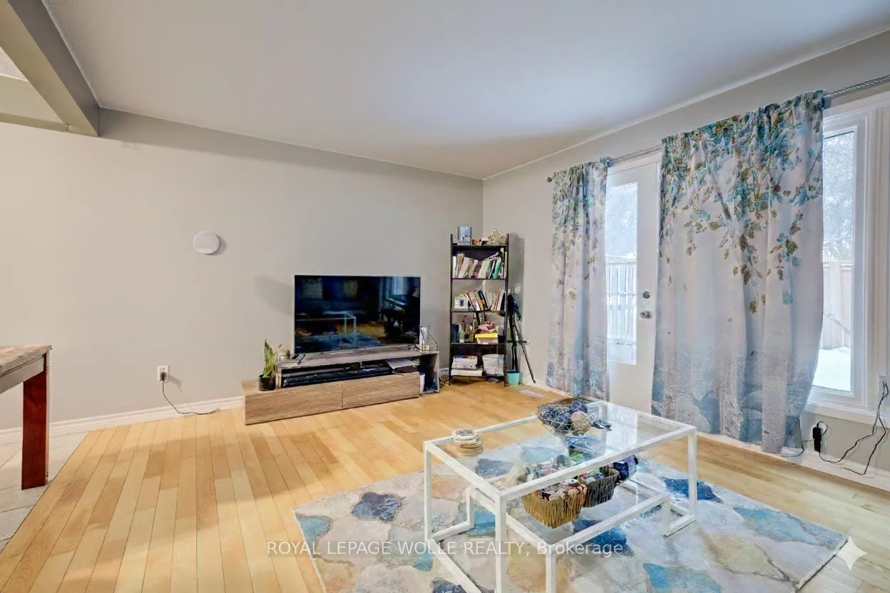 Photo 5 of Unit 30, 206 Green Valley Drive, Kitchener — HOMEH