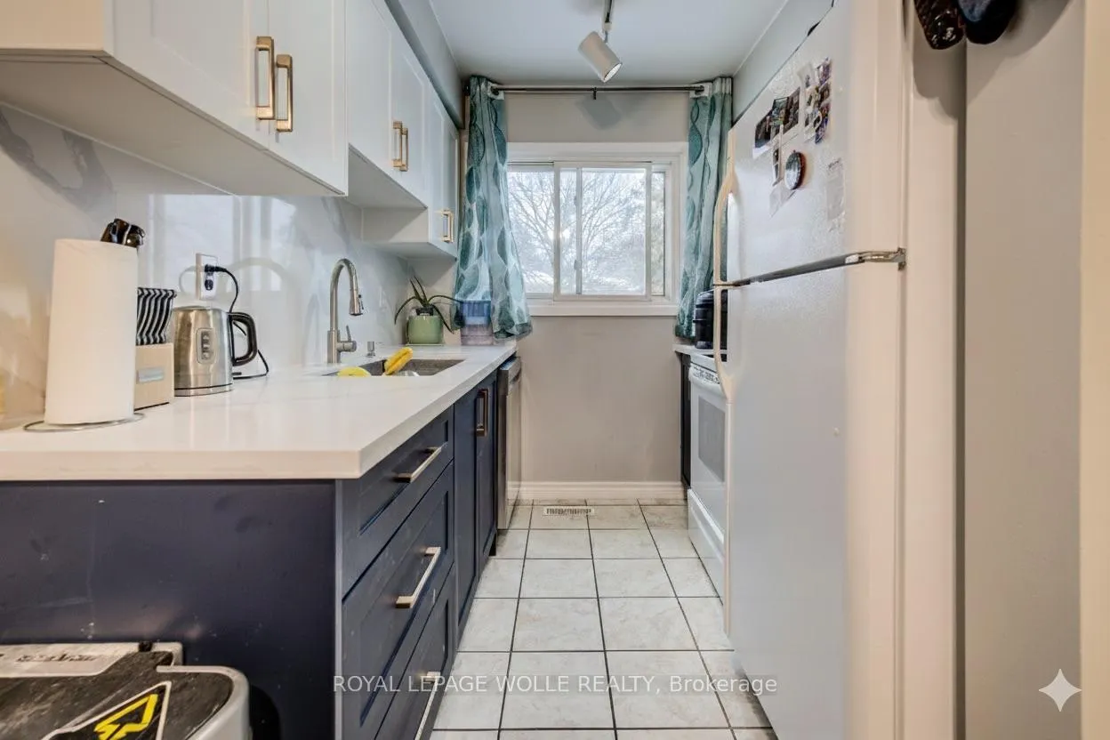 Photo 8 of Unit 30, 206 Green Valley Drive, Kitchener — HOMEH